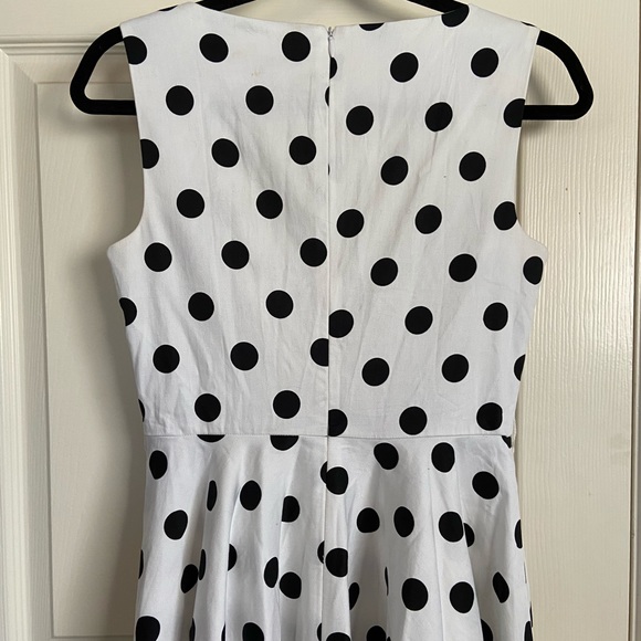 🎉 2/$20 🎉 BNWOT - polka dot swing dress - Picture 6 of 6